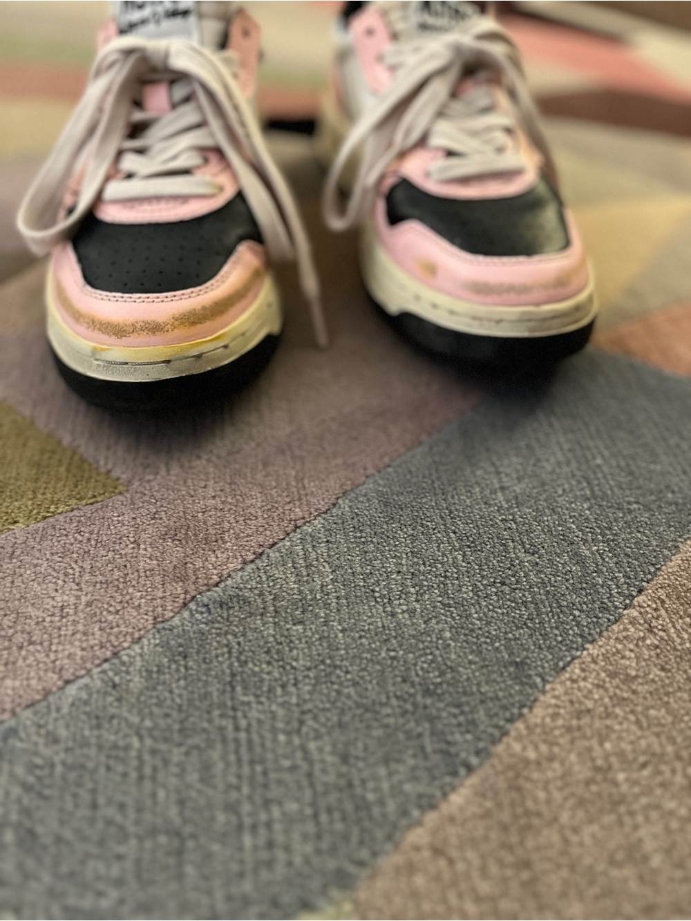 Autry Medalist Low Super Vintage Sneaker - Picture 5 of 11